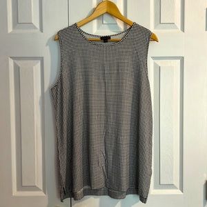 Like new J.Jill tank top, large, stretch material, black and white houndstooth